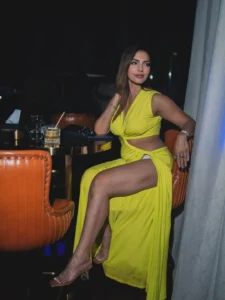 Navina Bole Web Series 