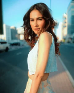 Aneri Vajani Age