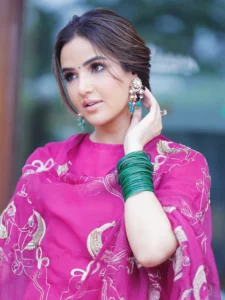 Jasmin Bhasin Net Worth